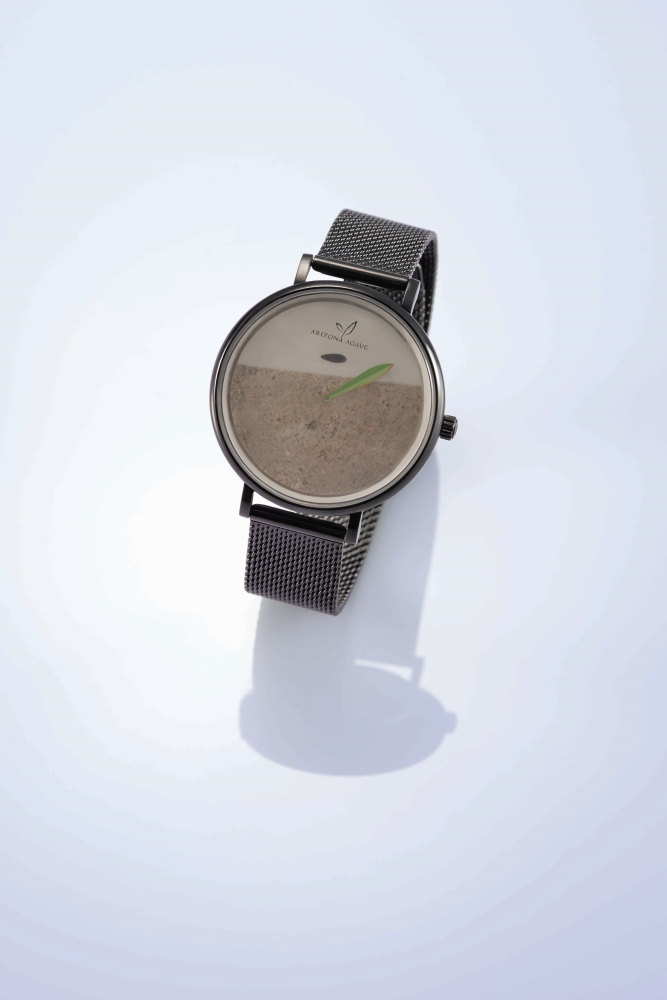 THEi student of Bachelor of Arts (Honours) in Product Design LI Ling-fung wins the merit award of the Student Group with her work named “The EXtinction”. (Photo provided by HKTDC)