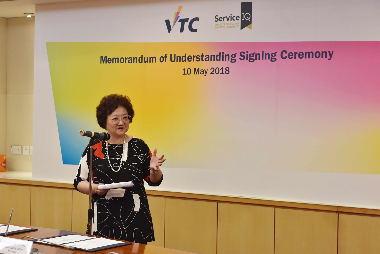 VTC執行幹事尤曾家麗致辭時表示,VTC與ServiceIQ簽署訂合作備忘錄,有助建立新西蘭與香港在教育範疇上的合作橋樑。