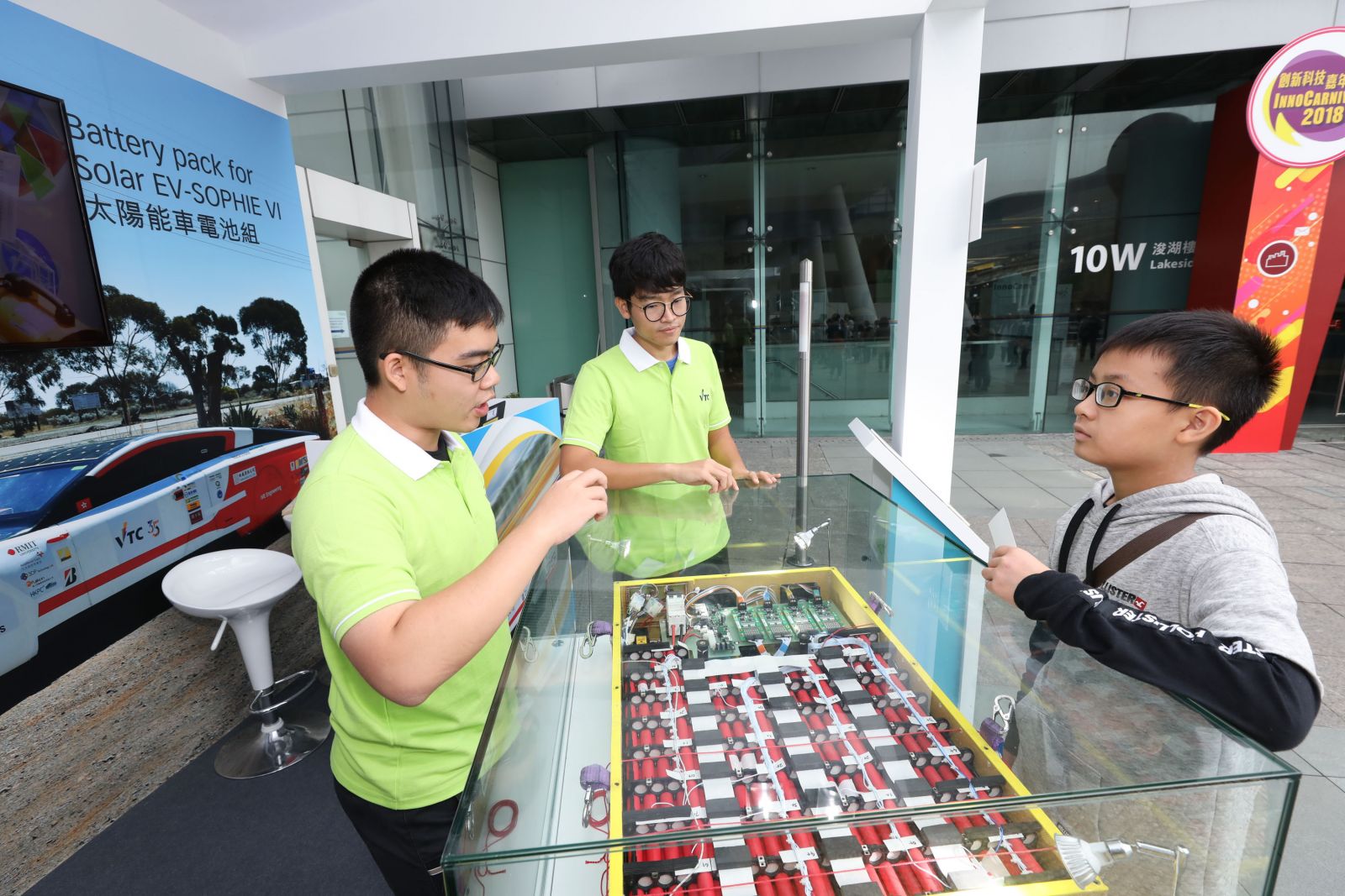 The “Battery Pack for Solar EV – SOPHIE VI” developed by IVE Engineering Discipline teachers and students enhances the performance of the solar car