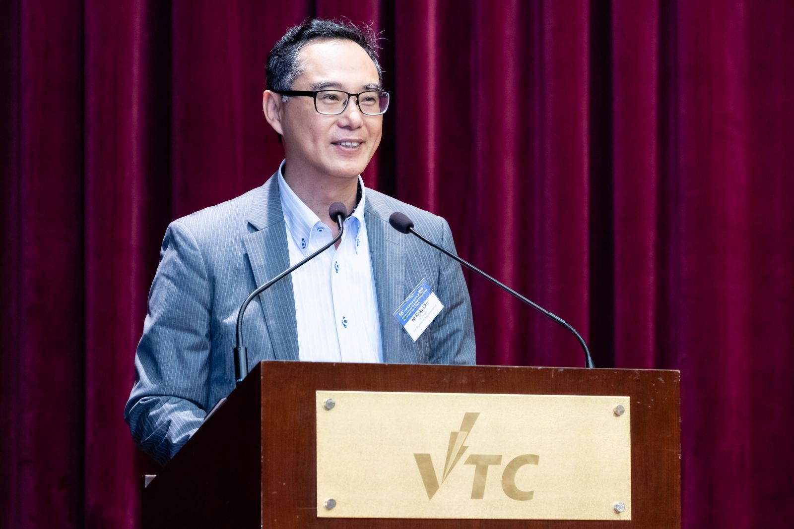 Officiating guest, HKSAR Director of Civil Engineering and Development, Ir LAU Chun-kit says apart from improving their knowledge of bridge design and construction, the Competition also honed students’ persistence, their sense of adventure, team spirit, and communication, which was conducive to their academic and career development