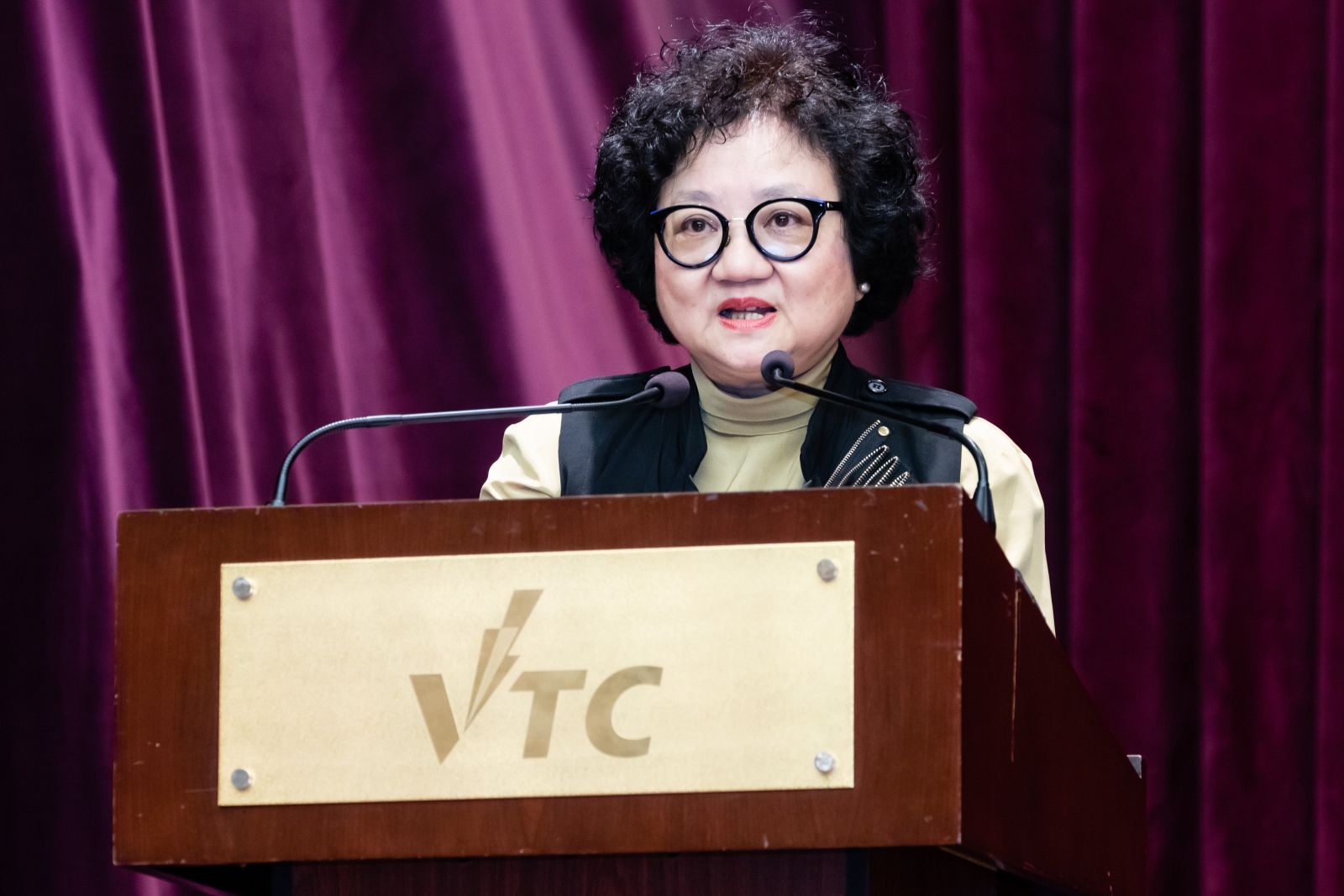 In the welcome address, VTC Executive Director Carrie YAU says VTC worked in close partnership with the industry to develop quality vocational and professional education and training. Innovative technologies were blended into teaching approaches to increase professionalism and cultivate talent for the construction industry
