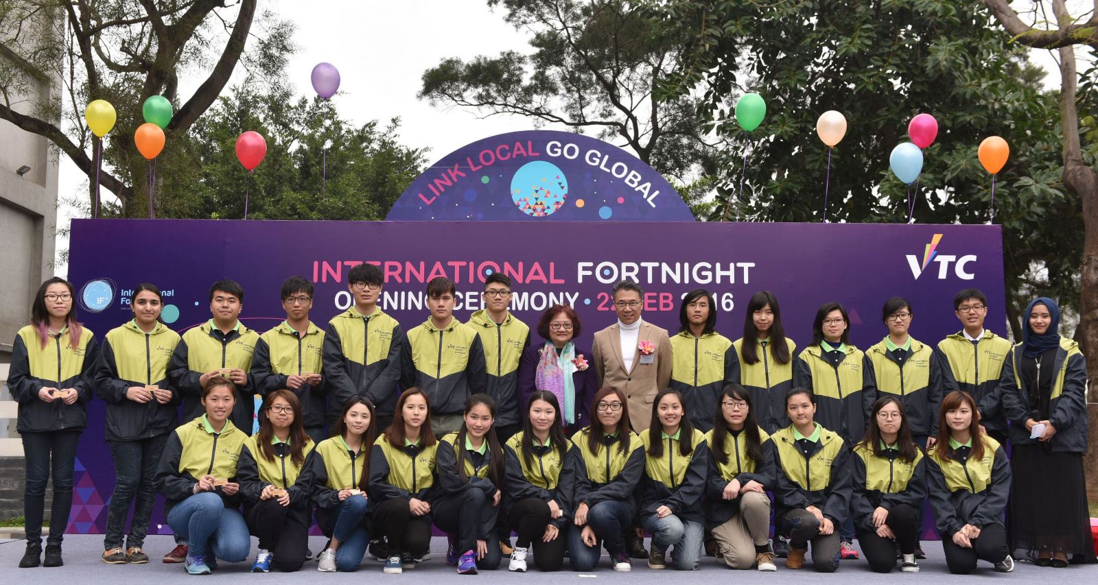 VTC Deputy Chairman Eric YIM (seventh right) and VTC Executive Director Carrie YAU (eighth right) appointed 25 local and non-local students as International Student Ambassadors to promote international exchange
