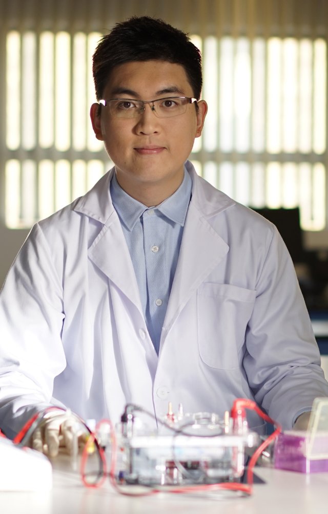 Dr. Shuen Wai Ho Timothy