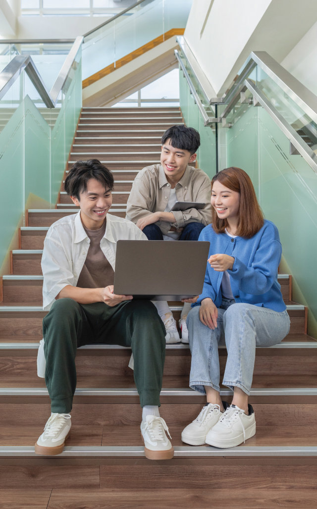 全日制中六或以上