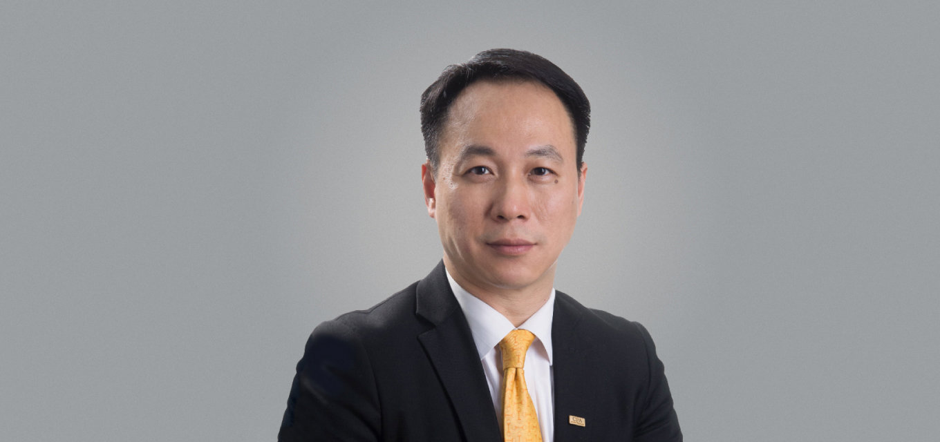 Mr Roy Lo