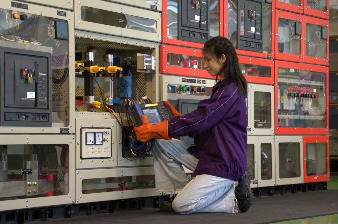 Diploma of Vocational Education (Electrical Engineering)