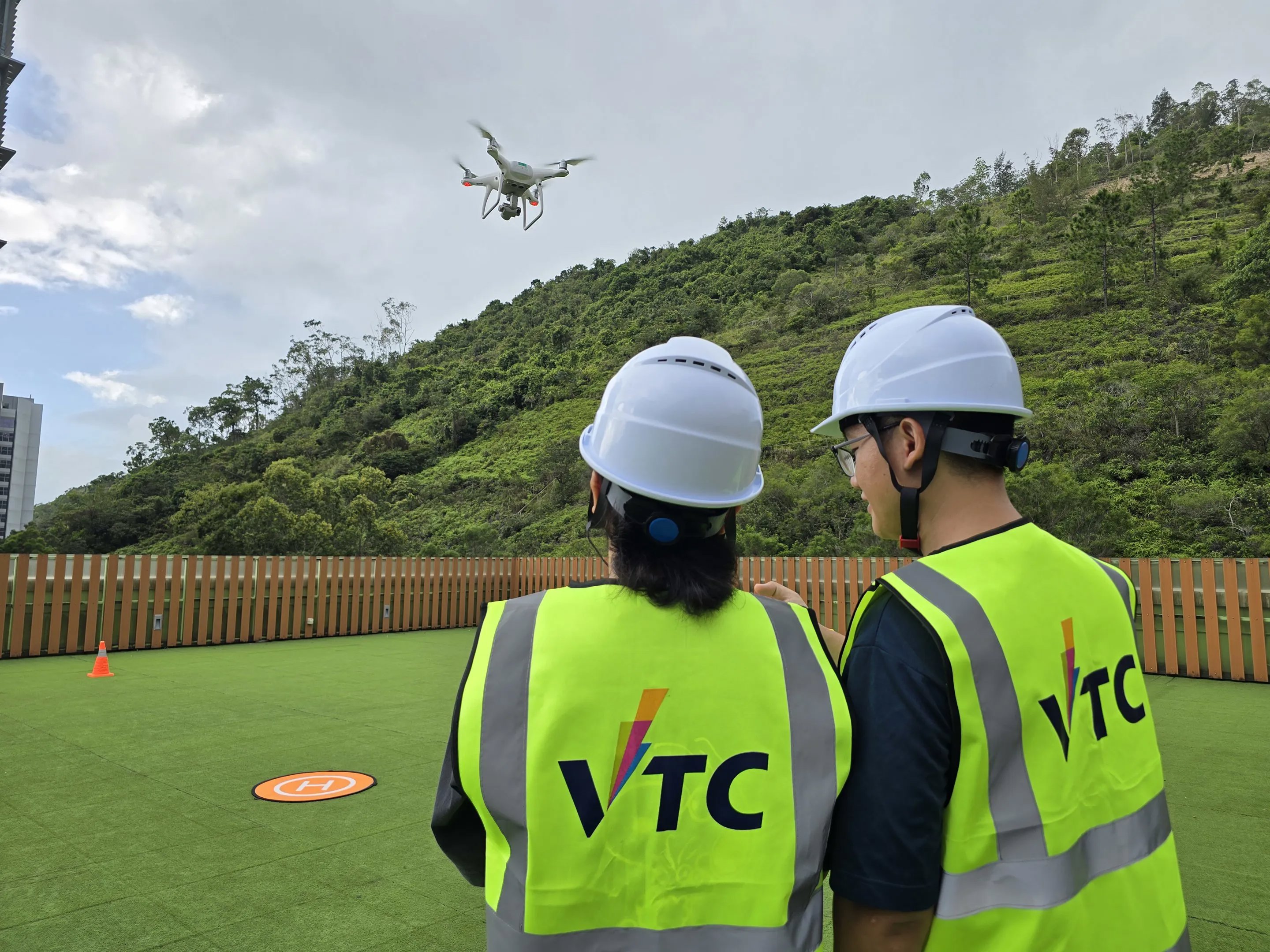 Diploma of Foundation Studies (Intelligent Mobility Technology)