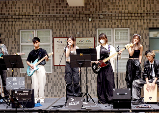 stage photo