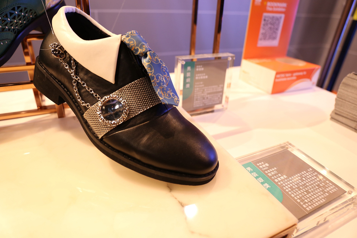 THEi-and-HKDI-students-showcase-their-design-flair-and-bag-accolades-in-the-18th-Footwear-Design-Competition-Hong-Kong-05