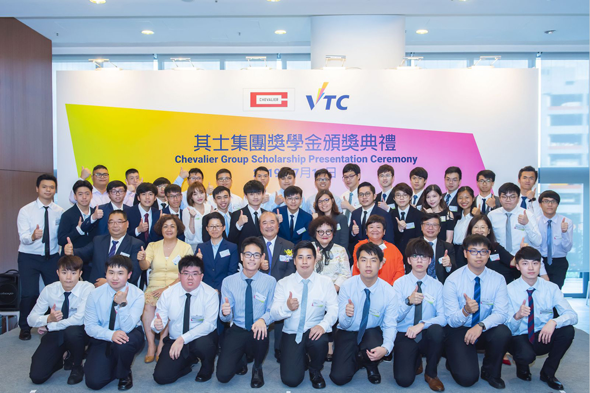 VTC-engineering-students-commended-for-excellence-Over-HK1-million-scholarships-nurture-future-talent-for-the-trade-01
