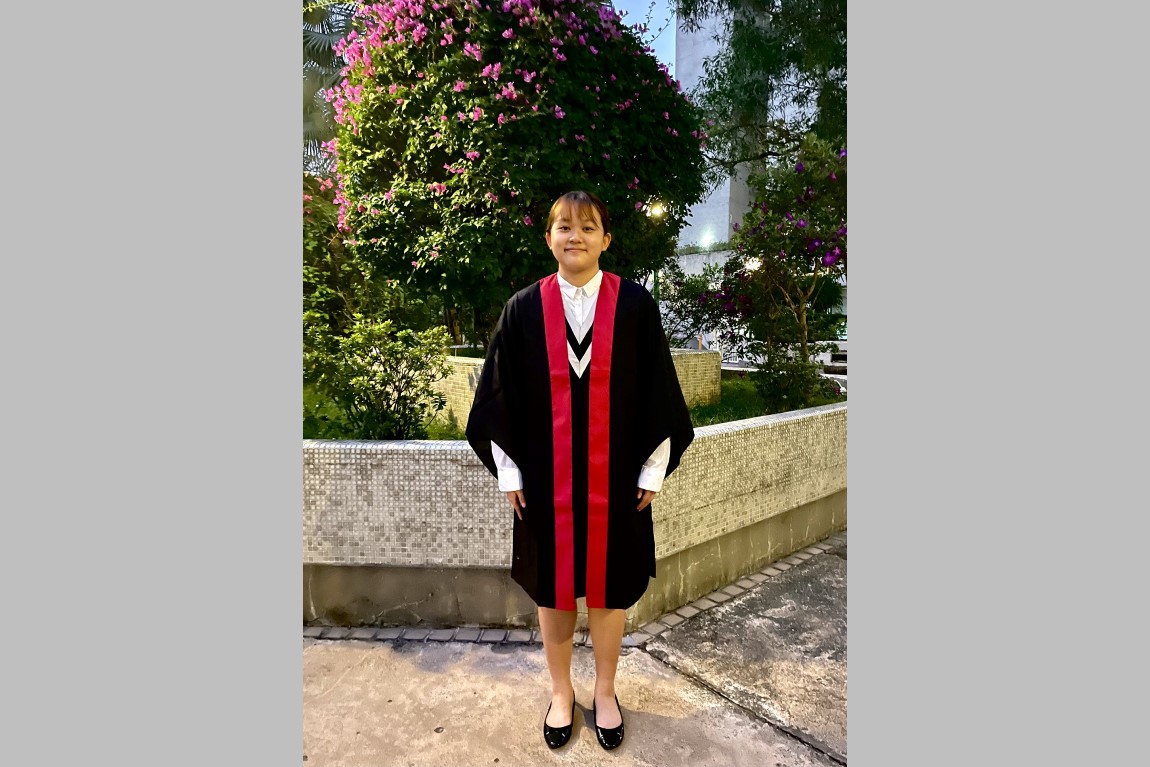 VTC-holds-graduation-ceremonies-plus-presentations-for-Dr-Ng-Tat-lun-Memorial-Outstanding-Student-Awards-27-Nov-2022-08