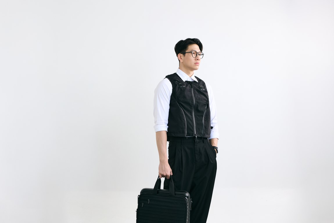 Hong Kong Design Institute and Local Start-Up Project Kontemp Ltd Take Top Honours at Red Dot Awards for Smart Temperature-Controllable Modular Vest photo 2