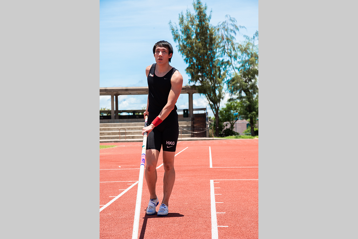 THEi sports and recreation management graduate sets new Hong Kong pole vault record Image 5