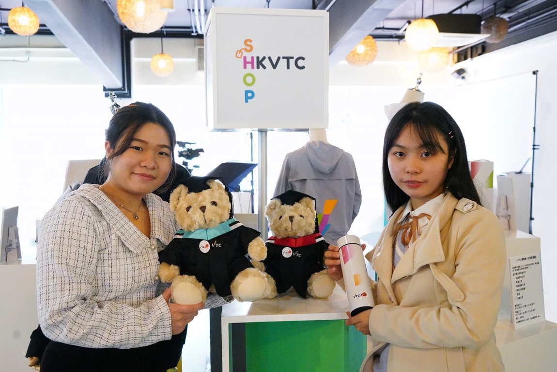 Launch-of-HKVTC-Shop-to-converge-cross-disciplinary-know-how-providing-one-stop-e-commerce-platform-for-nurturing-VPET-talents-22-Dec-2022-04