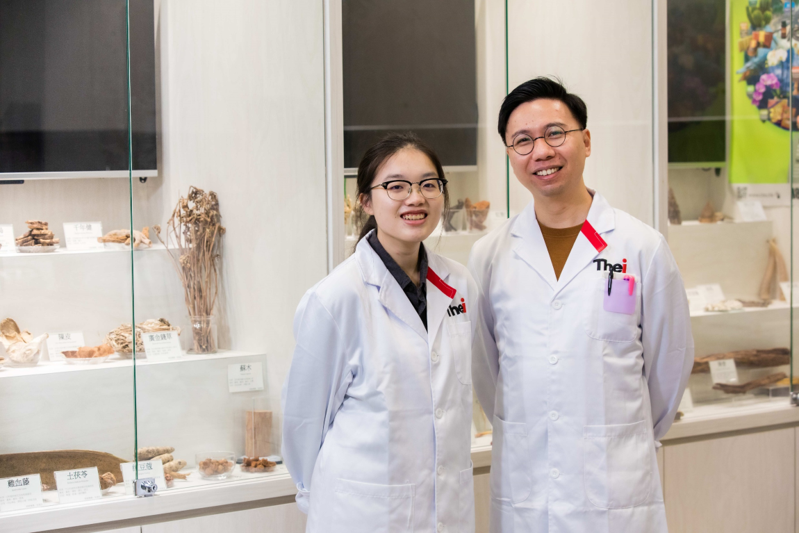THEi student takes part in applied research of Chinese medicines to help develop smart medicine dispensary system Image 2