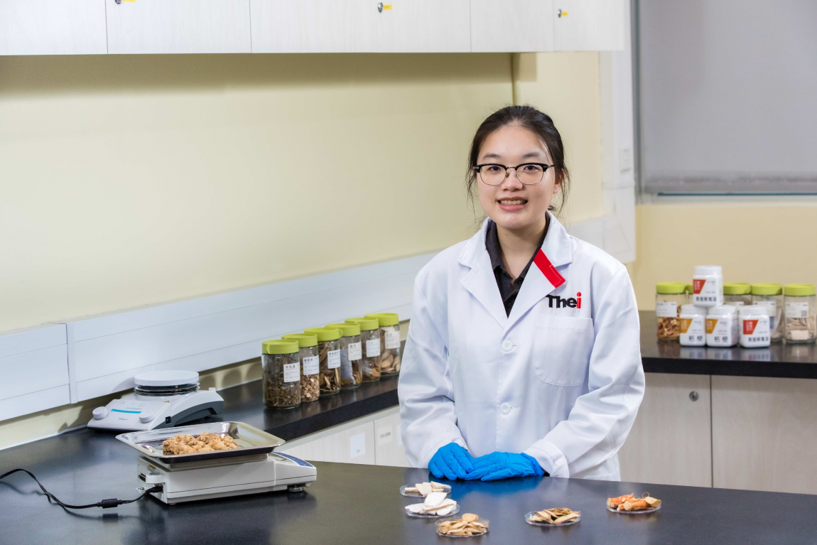 THEi student takes part in applied research of Chinese medicines to help develop smart medicine dispensary system Image 3