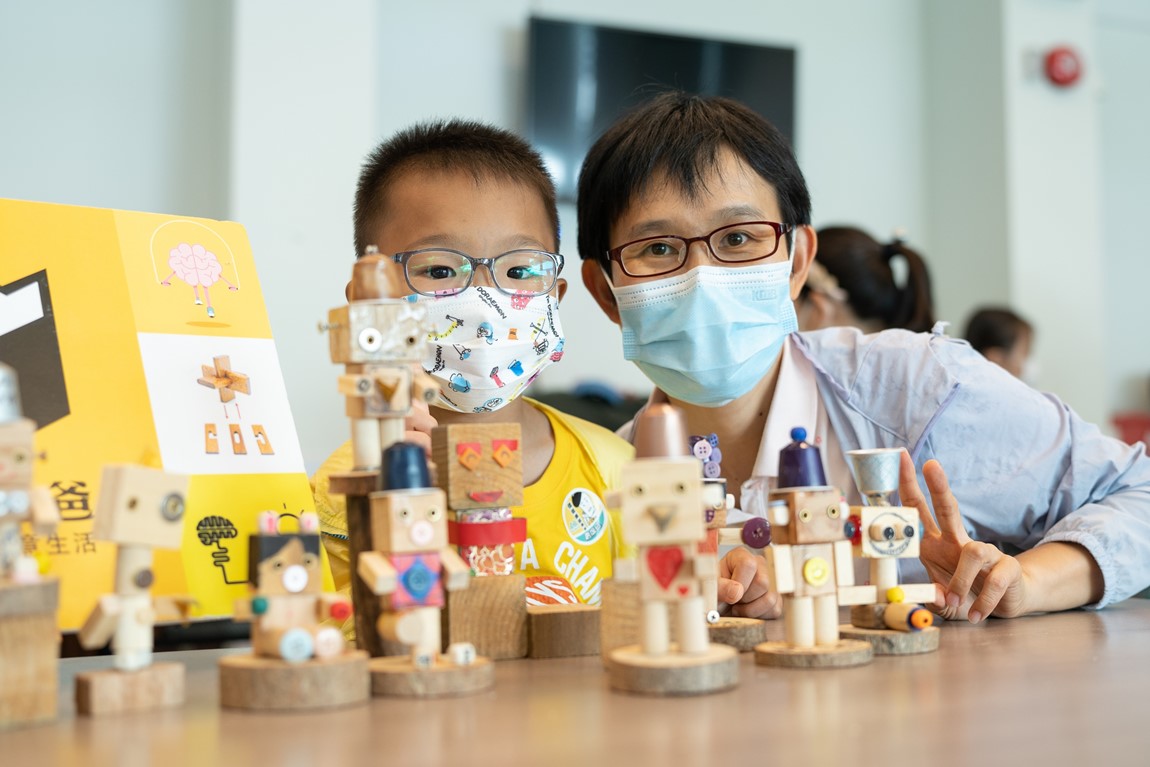 HKDI tree upcycling project gives waste wood a second life 8