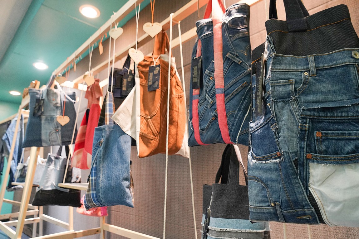 Youth College collaborates with The Salvations Army to unleash students creativity Gives a new life to unused clothes for community good Image 4