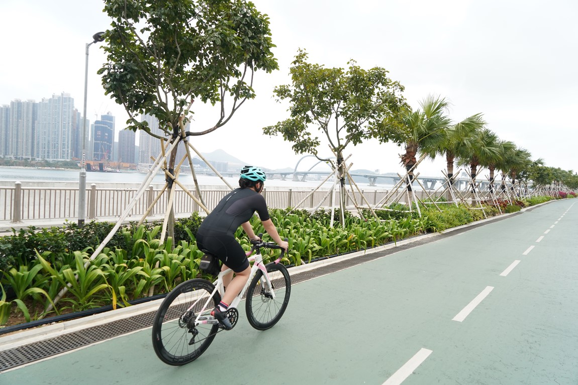 Enhancing athletic posture innovative sensing device designed by HKDI wins awards at the Red Dot Award and the International Exhibition of Inventions of Geneva Image 9