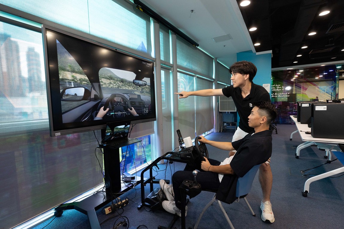 From-Creativity-to-Business-Opportunity-IVE-Students-Scentsafe-Garners-Prestigious-Recognition-Establishing-a-Startup-to-Awaken-Safer-Driving-Through-Aromas photo 8