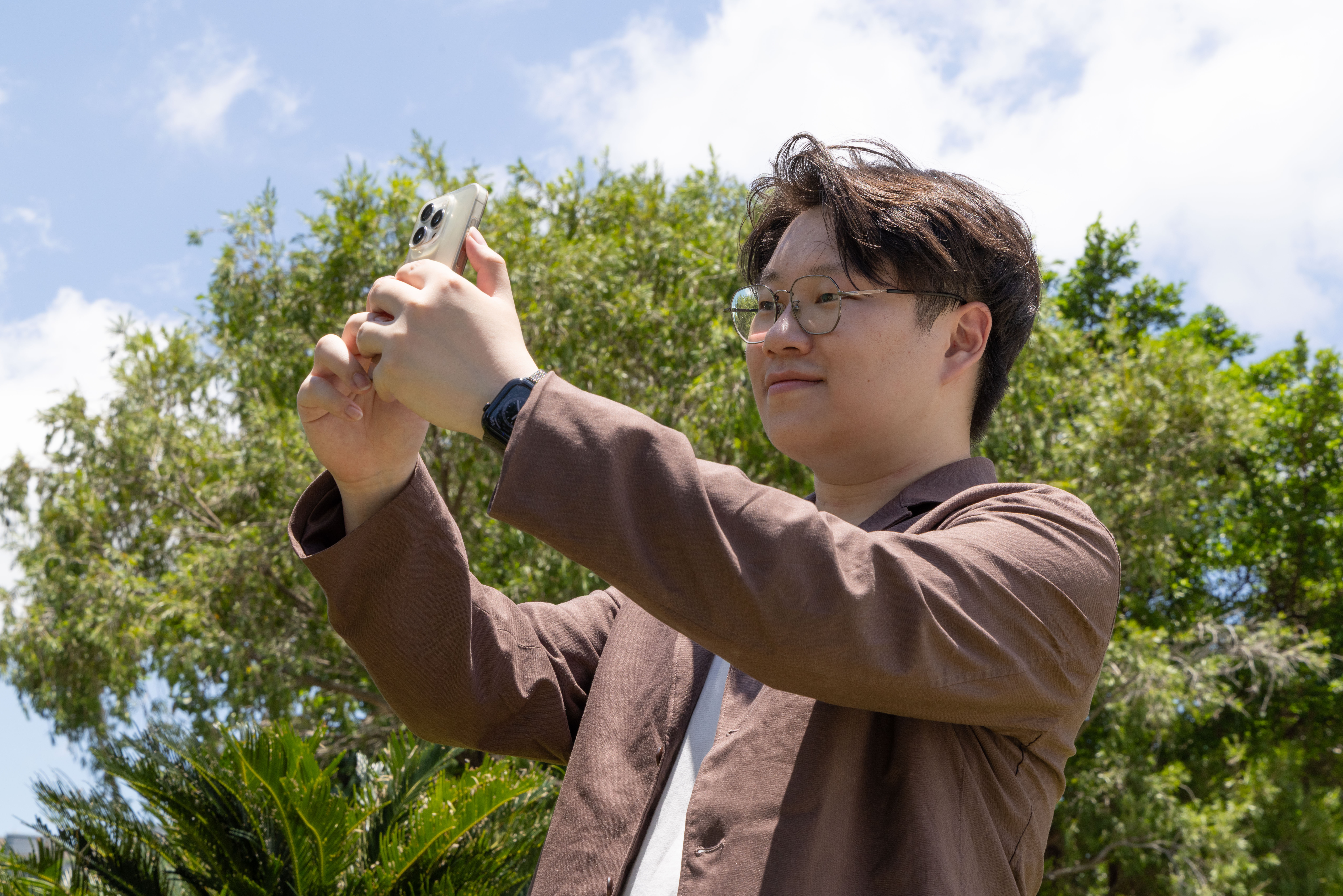 Tech Startup Co-Founded by VTC IT Graduates Launches AR and AI-Powered Hiking App photo 3